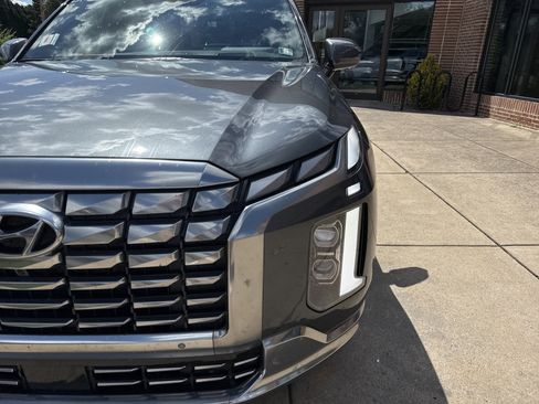 Used 2025 Hyundai Palisade Calligraphy AWD/4WD image 9