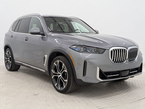 Certified 2024 BMW X5 xDrive40i w/ Premium Package image 7