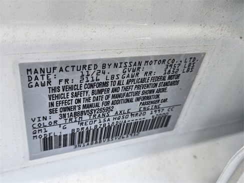 Used 2025 Nissan Sentra S image 17