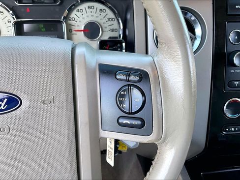 Used 2011 Ford Expedition Limited RWD image 20
