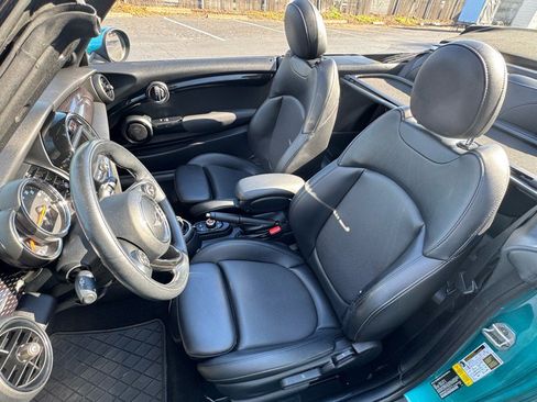 Used 2017 MINI Cooper S image 16