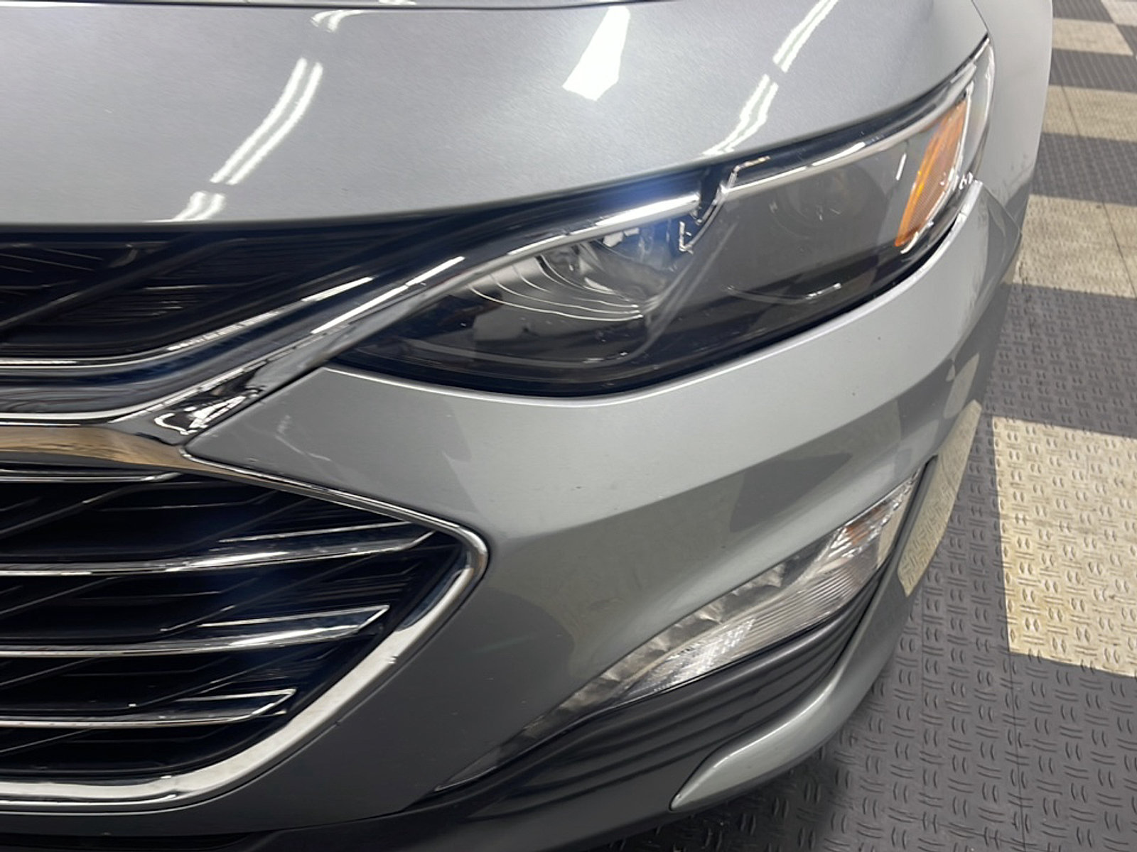 Used 2025 Chevrolet Malibu LT FWD image 25
