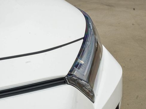 Used 2025 Toyota RAV4 XLE image 9