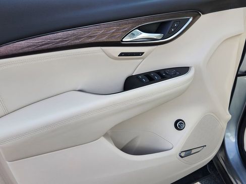 Used 2023 Buick Envision Avenir AWD/4WD image 6