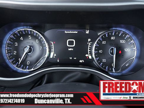 New 2025 Chrysler Voyager LX image 19