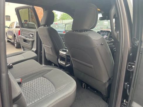 Used 2025 RAM 2500 Big Horn AWD/4WD image 30