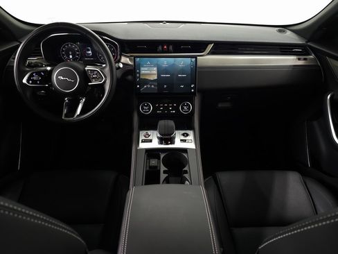Certified 2025 Jaguar F-PACE R-Dynamic S image 11