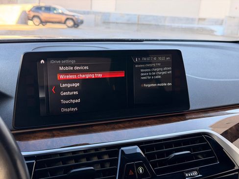 Used 2017 BMW 530i xDrive w/ Premium Package image 16