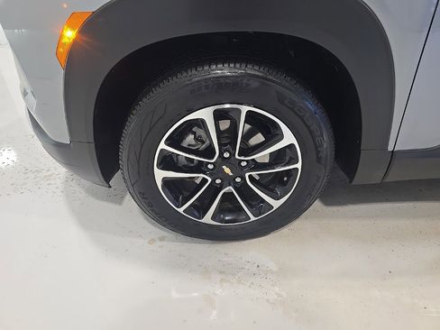 Used 2024 Chevrolet TrailBlazer LT image 4