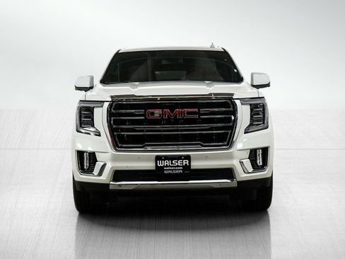 Used 2023 GMC Yukon SLT w/ SLT Premium Package AWD/4WD image 8