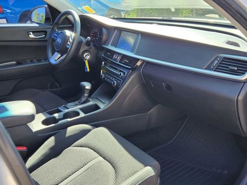 Used 2020 Kia Optima LX image 16