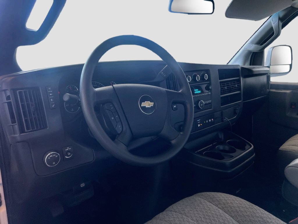 Used 2025 Chevrolet Express 2500 w/ Driver Convenience Package RWD image 9