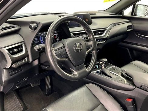 Used 2019 Lexus UX 200 F Sport image 14