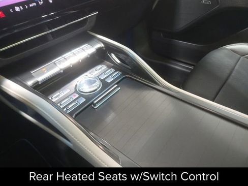 Certified 2024 Lincoln Nautilus Premier w/ Equipment Group 102A image 33