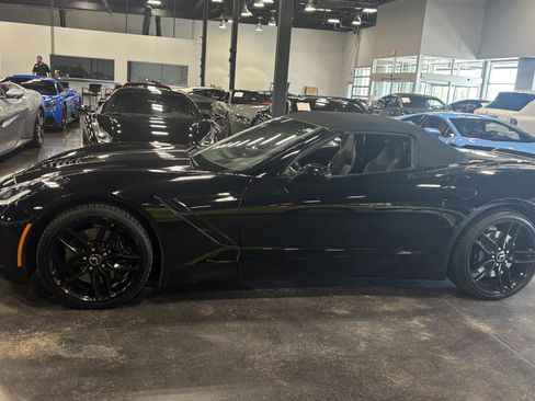 Used 2015 Chevrolet Corvette Stingray Convertible w/ 3LT Preferred Equipment Group RWD image 4