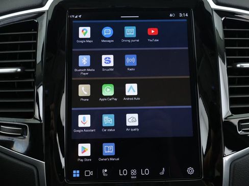 Used 2023 Volvo XC90 T8 Ultimate w/ Protection Package Premier image 18