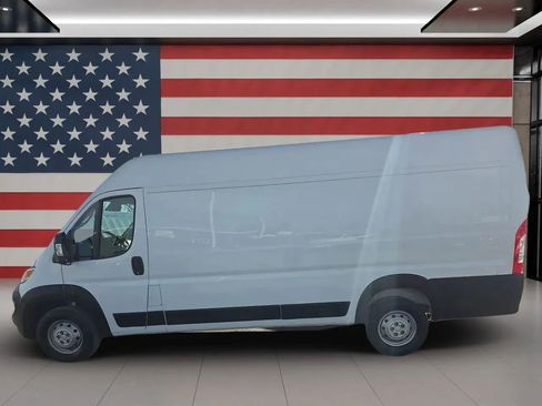 Used 2023 RAM ProMaster 3500 w/ Driver Convenience Group image 4