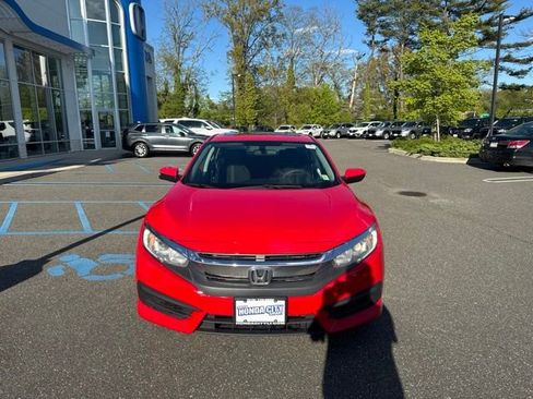 Certified 2018 Honda Civic EX image 3