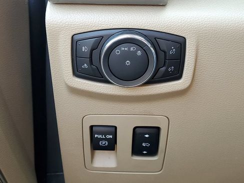 Used 2015 Ford F150 Lariat w/ Trailer Tow Package AWD/4WD image 18