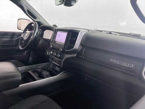 Used 2022 RAM 2500 Big Horn w/ Night Edition AWD/4WD image 27