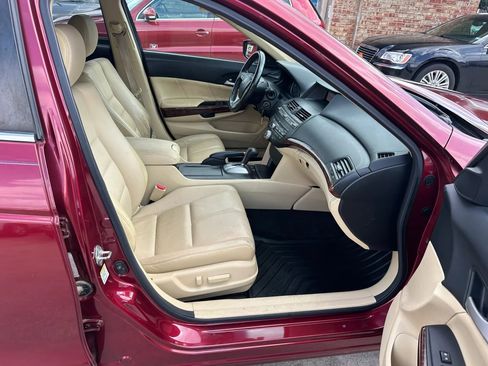 Used 2010 Honda Crosstour EX-L image 7