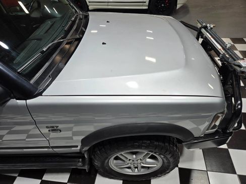 Used 2004 Land Rover Discovery SE image 36