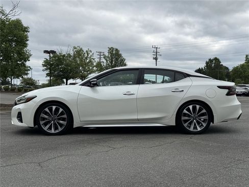 Used 2023 Nissan Maxima Platinum w/ Sport Mat Group FWD image 23