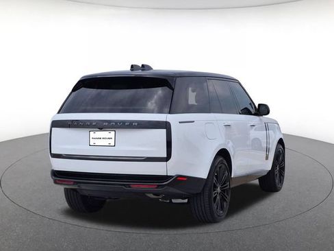 Used 2025 Land Rover Range Rover SE AWD/4WD image 5