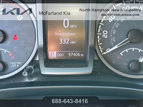 Used 2019 Toyota Tacoma TRD Sport AWD/4WD image 17