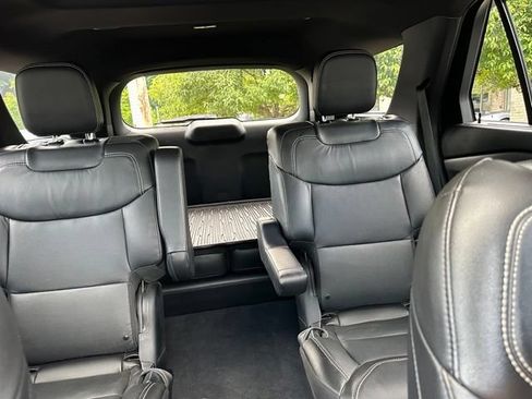 Used 2022 Ford Explorer ST w/ Equipment Group 401A AWD/4WD image 19