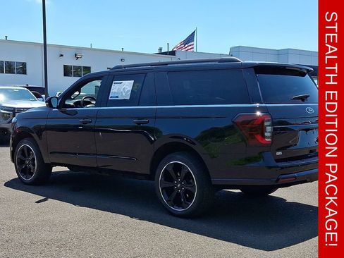Used 2022 Ford Expedition Max Limited AWD/4WD image 4