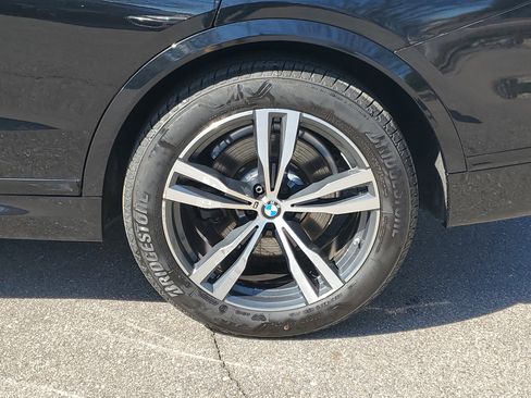 Certified 2023 BMW X7 xDrive40i w/ Executive Package image 29