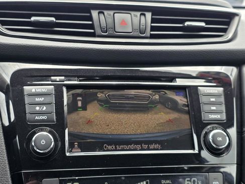 Used 2020 Nissan Rogue SL AWD/4WD image 16