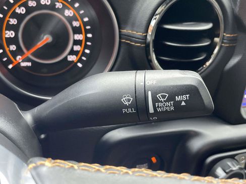 Used 2022 Jeep Gladiator Overland AWD/4WD image 20