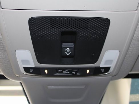 Used 2023 Honda CR-V EX image 35