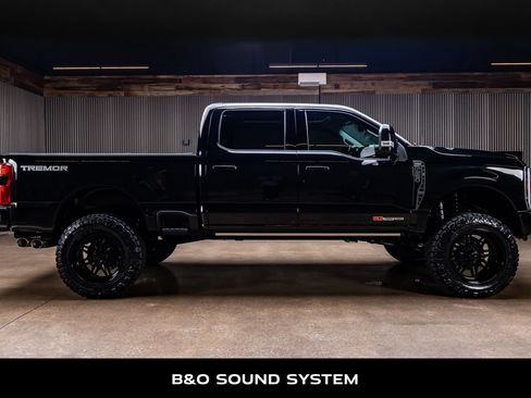 Used 2024 Ford F250 Lariat w/ Lariat Ultimate Package AWD/4WD image 11