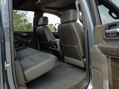 Used 2020 GMC Sierra 2500 Denali w/ Denali Ultimate Package AWD/4WD image 39