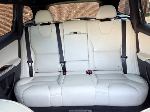 Used 2016 Volvo XC60 T6 Platinum w/ Inscription Package AWD/4WD image 8