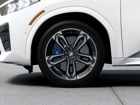 New 2026 BMW X2 xDrive28i w/ Technology Package AWD/4WD image 7