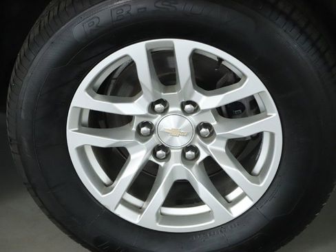 Used 2023 Chevrolet Tahoe LT image 40