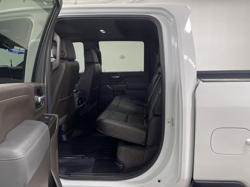 Used 2020 GMC Sierra 2500 Denali w/ Denali Ultimate Package image 17