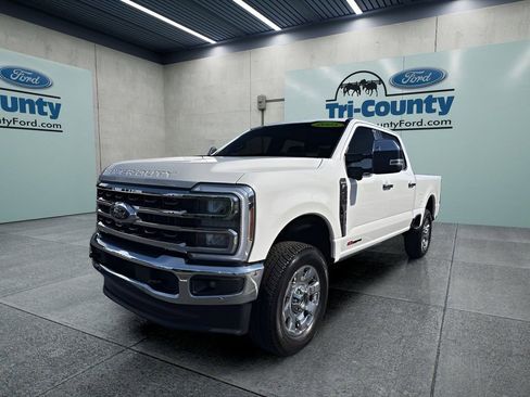 Used 2025 Ford F250 King Ranch w/ Chrome Package AWD/4WD image 3