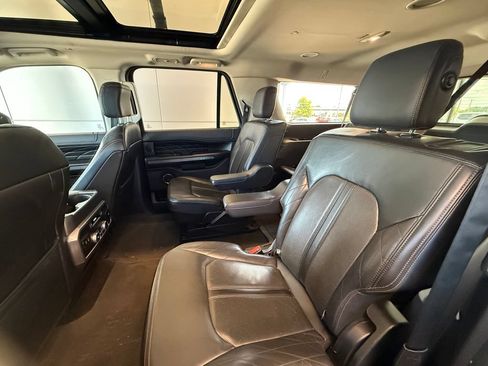 Used 2019 Ford Expedition Max Platinum AWD/4WD image 13