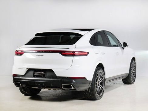 Used 2021 Porsche Cayenne Coupe image 9