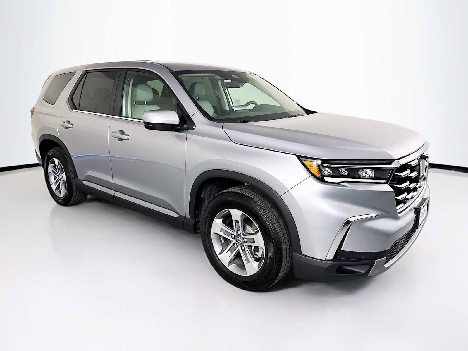 Certified 2025 Honda Pilot EX-L image 1
