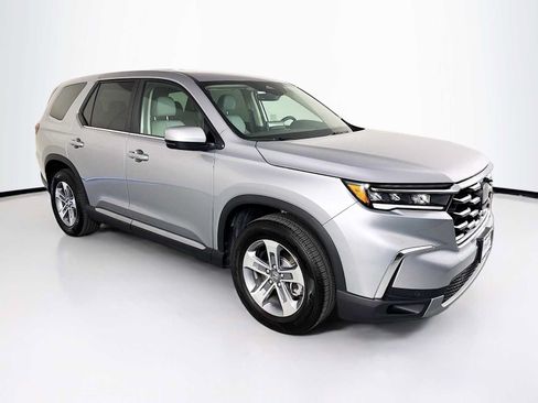 Certified 2025 Honda Pilot EX-L image 1