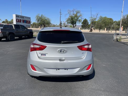 Used 2016 Hyundai Elantra GT FWD image 4