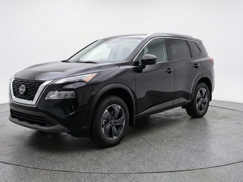 Used 2025 Nissan Rogue SV AWD/4WD image 3