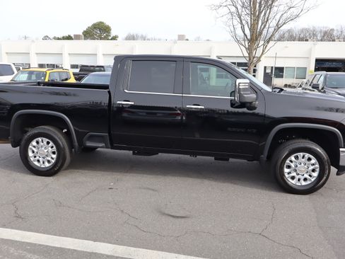 Certified 2024 Chevrolet Silverado 2500 LTZ w/ LTZ Premium Package image 11