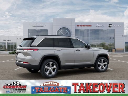 New 2026 Jeep Grand Cherokee Limited AWD/4WD image 4
